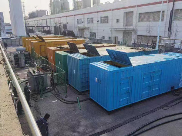 杜集380V和690V电压的电缆线相同吗？