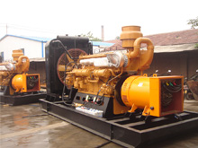 杜集发电机组的频率规格是如何确定的？