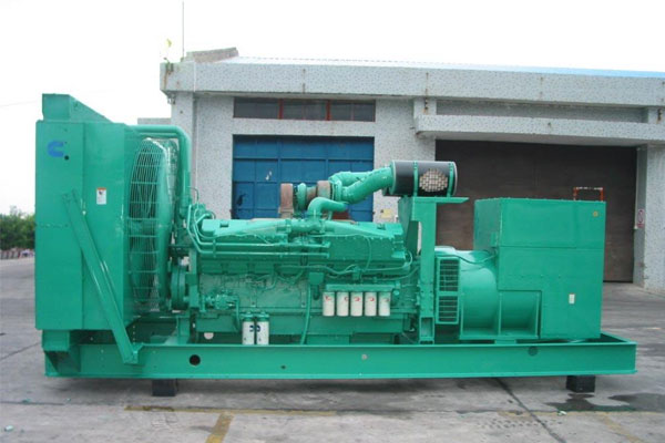 杜集工厂发电机应急发电时如何更准确地检查发电机状态？