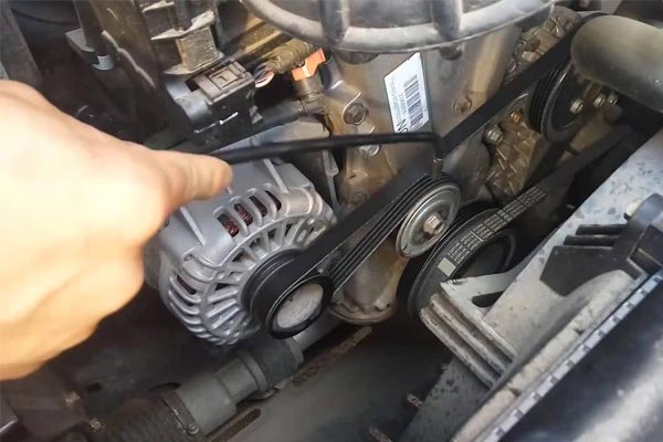 杜集转速传感器的工作原理是什么？